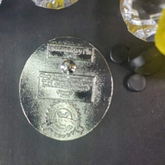 Disney Kanga Roo Trading Pin Hidden Mickey Silhouette Winnie Pooh Badge Brooch - Picture 3 of 5